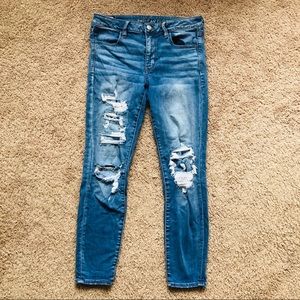 American Eagle distressed Jegging